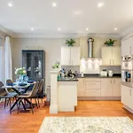Casa Italia Near Hyde Park & Queens Gate, In South Kensington With Ac Air Conditioning & Washing Machine Dryer