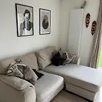 The Nest Tottenham - Cosy One Bed Apartment