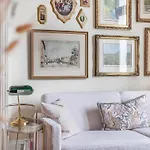Chic Cosy Flat In Pimlico, Central London Pass The Keys