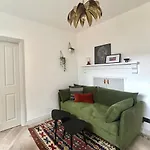 Cozy And Bright One Bed In Marylebone