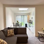 Wembley Stadium, Modern&Cozy Apartment With Garden