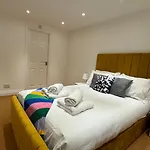 Modern Flat 5 Min From Wembley Stadium 30 Min From London