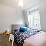 2Bed Cosy Flat In Vibrant Fitzrovia