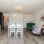 Woodford Hotel
