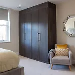 Kensington High Street One Bed