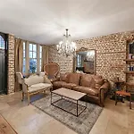 Knightsbridge 2Br Mews House