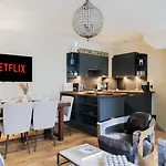 Stylish Retreat In The Heart Of Notting Hill