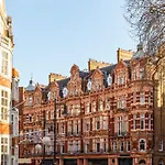 Lux, Large Central Mayfair Location Flat