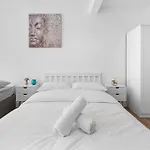 3 Bedroom Sleep12 In London Mr2