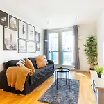 Affordable & Modern 1 Bedroom Apartment Canary Wharf
