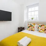 City Centre One Bedroom Apartment Next To Station, Newly Renovated