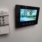Modern Majesty 3 Bed 3 Bath House In London