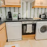 Beautiful 2Bed Apt By Hyde Park