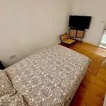 Flat 6 Stay In Aldgate