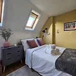 Fulham 2 Bedroom Apartment