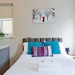 F3 Bright And Cheerful Studio