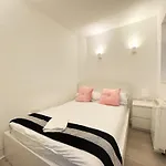The Hyde Park Terrace Suite