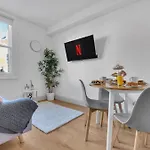 Homely - West London Apartments Putney