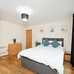 Amazing Thames View Apartment