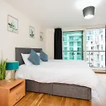 Amazing Thames View Apartment