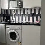 Studio Flat In Acton