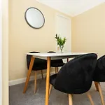 Charming 1Br Flat, Canning Town, Excel, City Hall