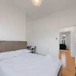 Stunning 1-Bed Flat In London 20 Mins From Central London
