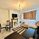 Victoria Family Apartment In Central London