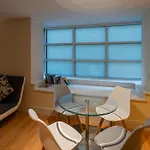 Modern Apartment In Central London By River Thames