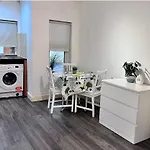 Flat1 419Fulham