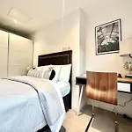 Modern 2 Bedroom Apartment In Central London