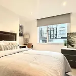 Modern 2 Bedroom Apartment In Central London