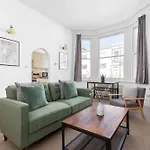 The Kensington Apartment