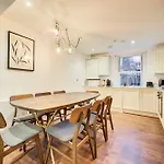 Prime Location Marylebone 4 Bed Designer Flat