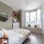 Arte Stays - 2 Bed Luxurious Flat, Garden, 5Min Dalston St., Parking Available, Serviced Accommodation - Up To 5 Ppl