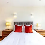 Colourful South Kensington Home