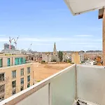 Bright And Spacious Belgravia Apartment