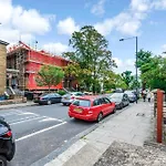 Pass The Keys Cosy Elegant Shepherds Bush Flat