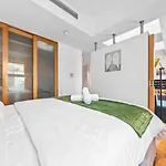 Sleep 4 In St James Piccadilly Hy10