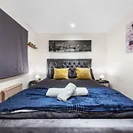 Deluxe Apartment - 1 Min Away From Camden Market And Station