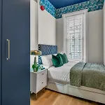 Mysquare Kensington Residences