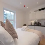 Dainty Studio Apartment Close To Everything