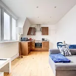 Spacious 1 Bed Apartment Near Central London - 5 Per Cent Off Weekly Bookings !