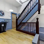 Peaceful And Radiant 3Br Flat