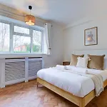 Artsy Serviced Apartments - Highgate