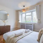 Artsy Serviced Apartments - Highgate
