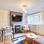 Artsy Serviced Apartments - Highgate