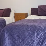 4-Bed Apartment In Central London
