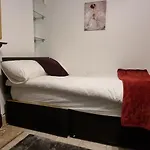 4-Bed Apartment In Central London