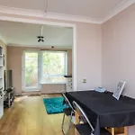 Spacious 2Bd House Wprivate Garden - Kennington!